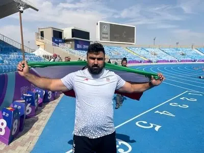 قهرمانی یاسین خسروی در پرتاب وزنه بازی‌های کشورهای اسلامی