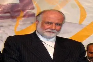 حسن حبیبی رکوردار معاون اولی/احمدی نژاد ۳ معاون منصوب کرد