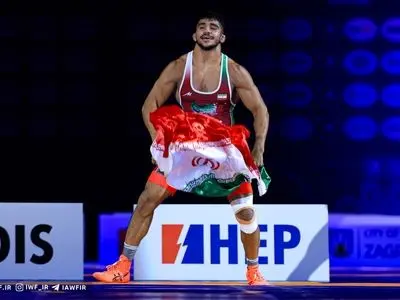 غلامرضا فرخی، پدیده سال کشتی فرنگی جهان