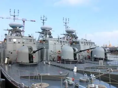 مغادرة اسطول السلام والمحبة الایرانی الثالث الی روسیا