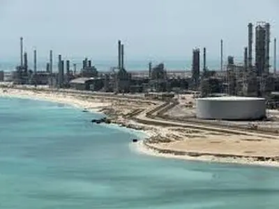 تهدید عربستان به حذف دلار از معاملات نفتی خود