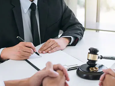 بهترین وکیل مهریه و طلاق در شیراز