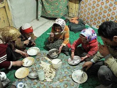پول توجیبی بچه‌هایشان از خط فقر ۶ میلیون تومانی بیشتر است!/ چرا خانواده‌های مسئولان با درآمد ۱۰ میلیون تومانی زندگی نمی‌کنند؟