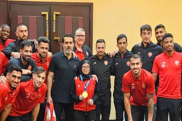 حضور قهرمان آسیا در اردوی پرسپولیس