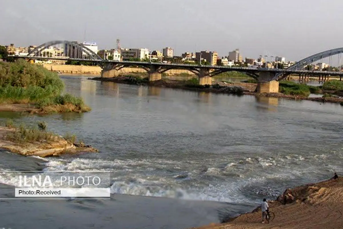 آب سرشاخه‌های کارون را برای مصارف صنعتی می‌خواهند نه شرب / هزار روستای خوزستان آب شرب ندارند