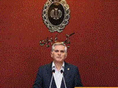 تمامی حساب ها، سپرده ها و فعالیت های بانک آینده سابق تحت نظارت دقیق به بانک ملی ایران‌ منتقل شد