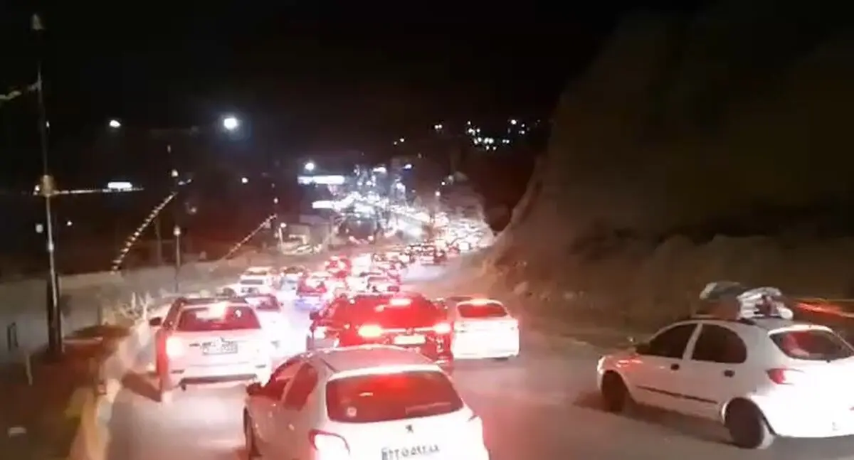 سرهنگ خانپور رئیس عملیات ویژه پلیس راه راهور فراجا: جاده هراز مسیر(شمال به جنوب)، محدوده گزنک به پلور، به منظور تخلیه بار ترافیکی تا اطلاع ثانوی یک‌طرفه شد + فیلم