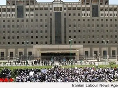 برگزاری تجمعات مدنی، کنش دموکراتیک رأی‌دهندگان مجلس