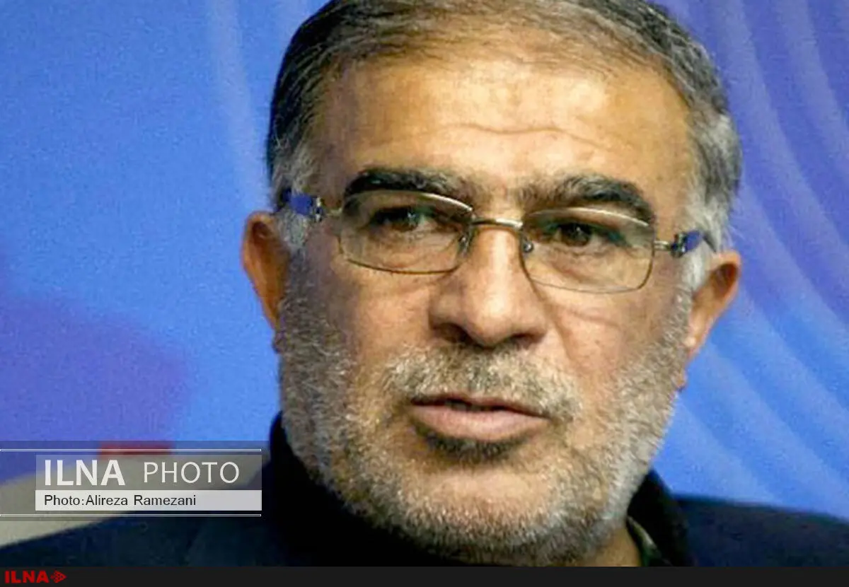 روشن: نباید از استقلال به تندی انتقاد کنیم