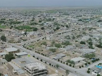 قطعی آب و برق، زندگی مردم دشتی را در گرمای بالای ۵۰ درجه مختل کرده است/آبرسانی در شهر کاکی جیره بندی شده است
