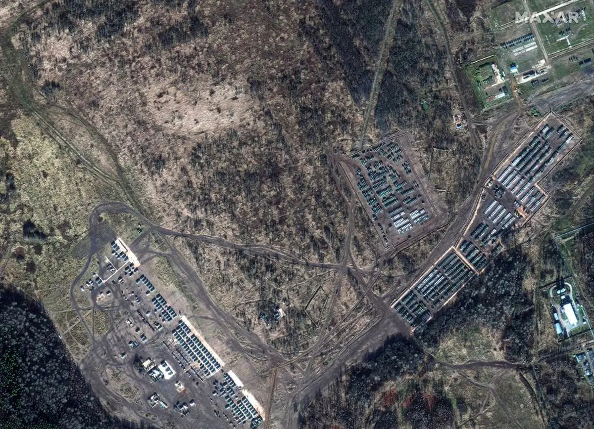 Satellite images show Russian military build-up near Ukraine borders