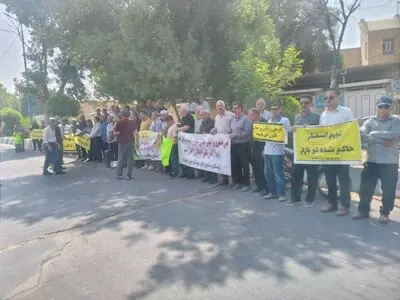 تجمع صنفی بازنشستگان کارگری در چند شهر/ درمان رایگان می‌خواهیم