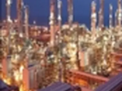 احداثخط لوله برای انتقال میعانات گازی از عسلویه / انتقال ۱۰ میلیون لیتر فراورده با ۲۰۰ تانکر