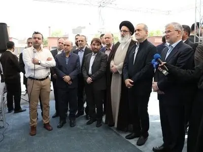 بازدید رئیس‌جمهور از نمایشگاه توانمندی‌های قرارگاه اجتماعی استان البرز 