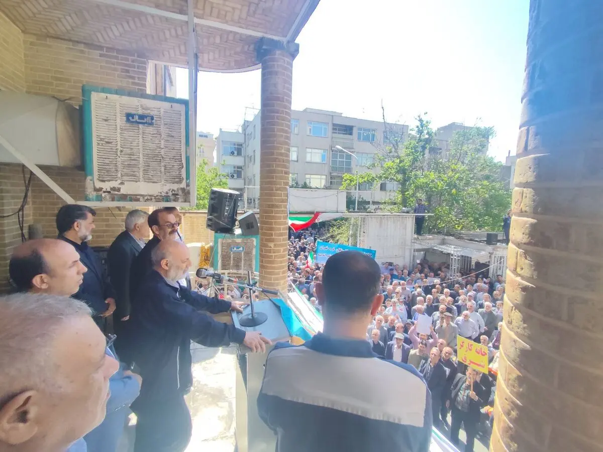 محجوب: کارفرما نباید نان کارگران را ببرد/ در برابر اخراج‌های بی‌جهت مقاومت کنید/ واحدهای متخلف را شناسایی می‌کنیم