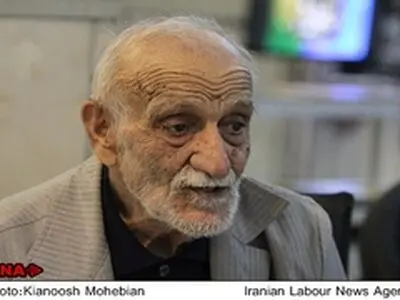 آزادی و دموکراسی با اعتقاد توام باشد نه با دستورالعمل