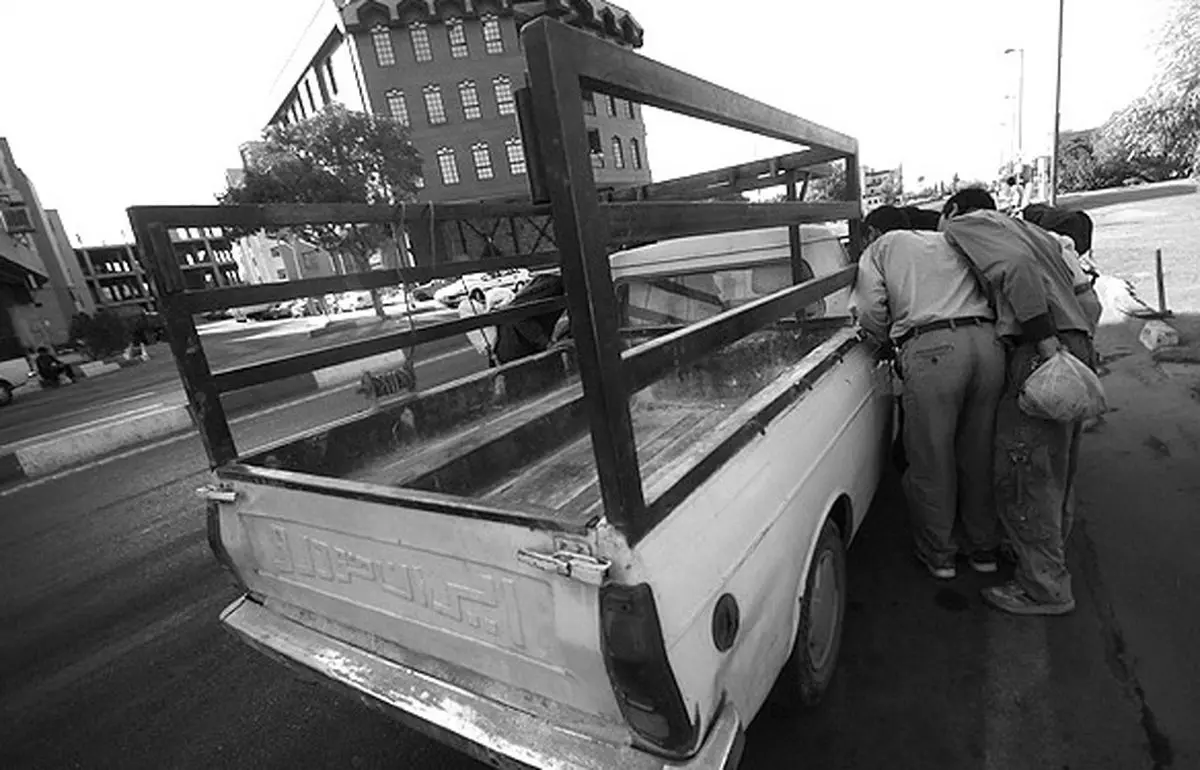 زندگی سخت در میانه رکود و تورم/ نان شب نداریم!