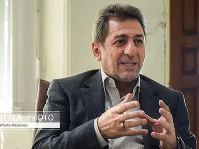 خبير إيراني: الانتخابات البرلمانية العراقية تحمل أبعاداً داخلية وإقليمية واسعة / دور مقتدى الصدر قد يقلب المعادلة في اللحظات الأخيرة