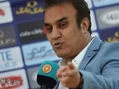 تمدید قرارداد فرهاد کاظمی با بادران تهران