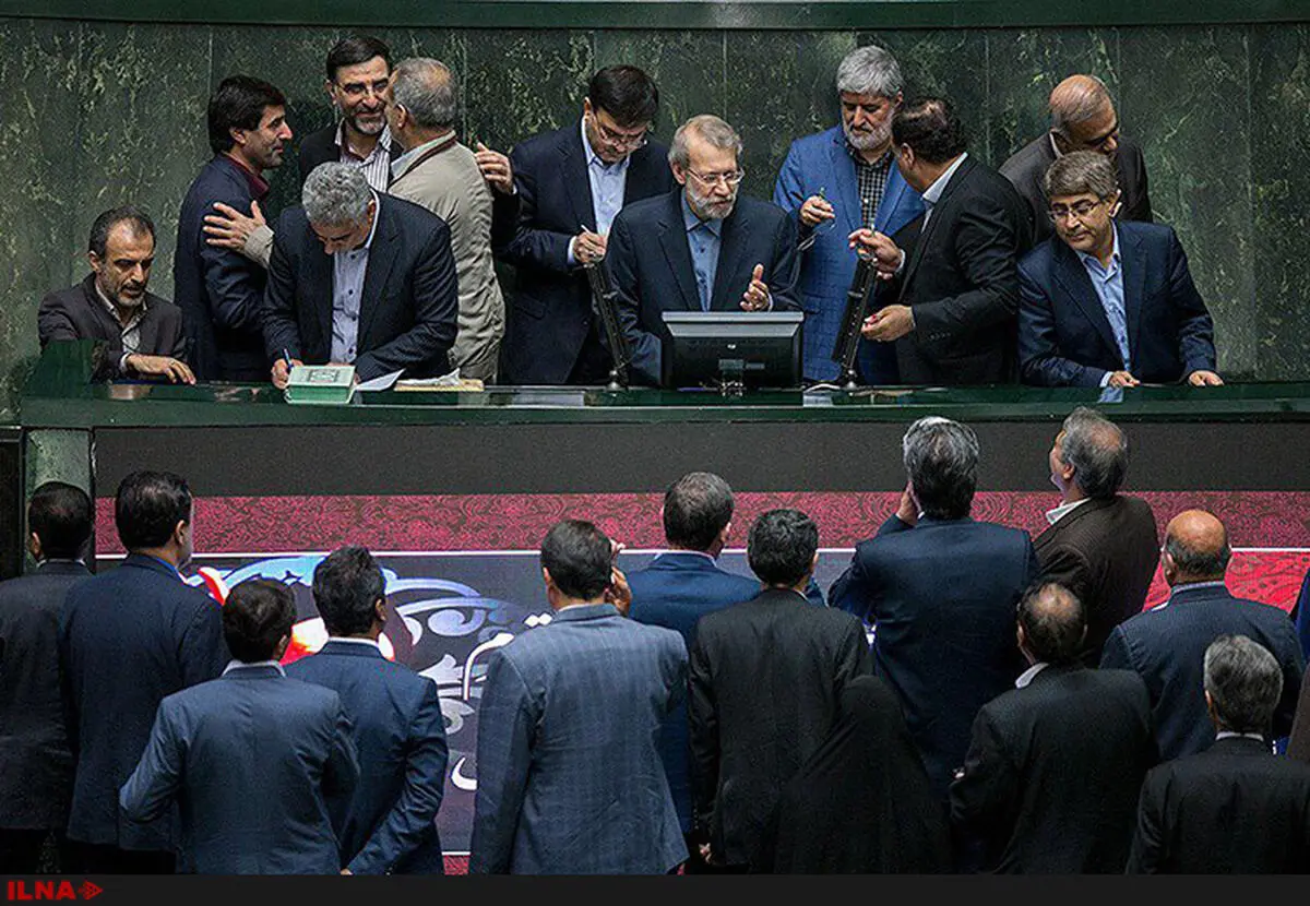 فرمان اداره جلسات علنی مجلس دست کیست؟!