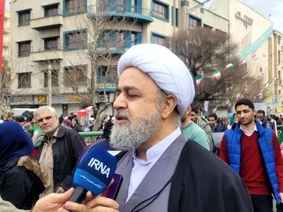 مردم آمده‌اند بگویند چک محکمی به گوش غول جهانی خواهیم زد
