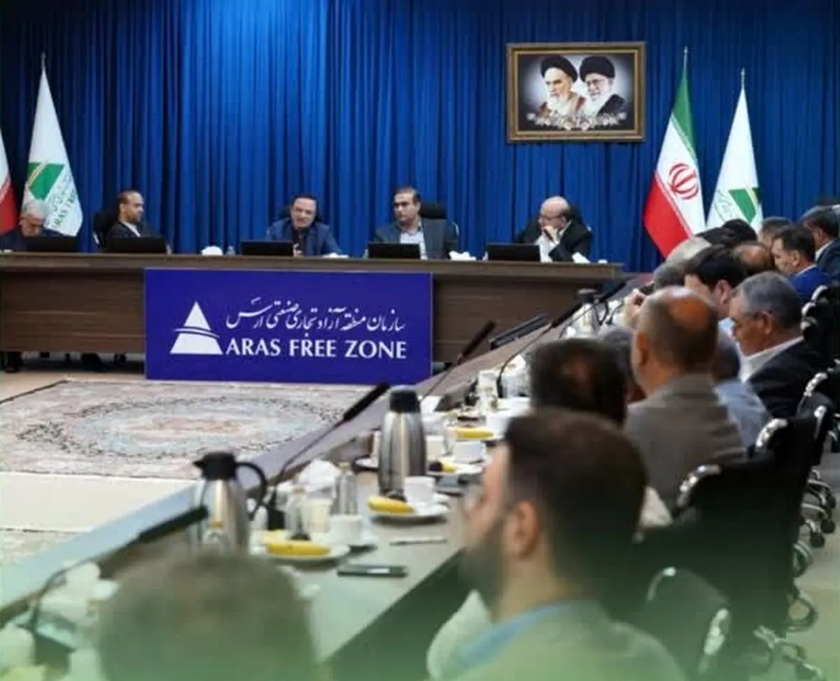 حل مشکلات فعالان اقتصادی ارس در اولویت است/ تأکید بر راهاندازی پایانه صادراتی و اتاق بازرگانی مستقل