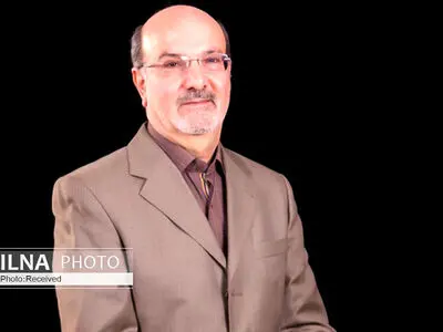 افزایش حقوق کارگران از خط فقر پایین‌تر است/ نمی‌شود کارگر هم کار کند هم فقیر باشد/ نهادهایی که منابع مالی دارند به کمک دولت بیایند 