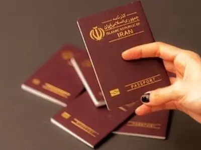 بیچاره مادر؛ نامش نه در کارت ملی هست و نه گذرنامه!