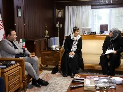  بررسی راهکارهای توسعه سرمایه‌گذاری مشترک ایران و چین در مناطق آزاد