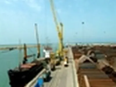 یکی از سیاستهای کلان بندر ارائه خدمات به شرکت ها، صاحبان کالا، سرمایه گذاران می باشد