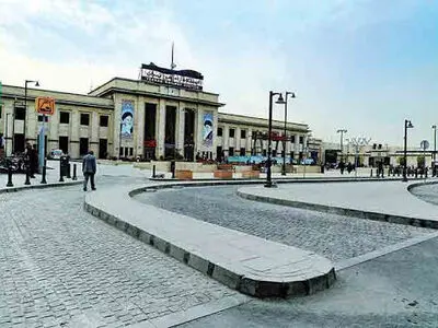بیش از یک‌ونیم هکتار پلازای شهری در میدان راه‌آهن اجرا شد