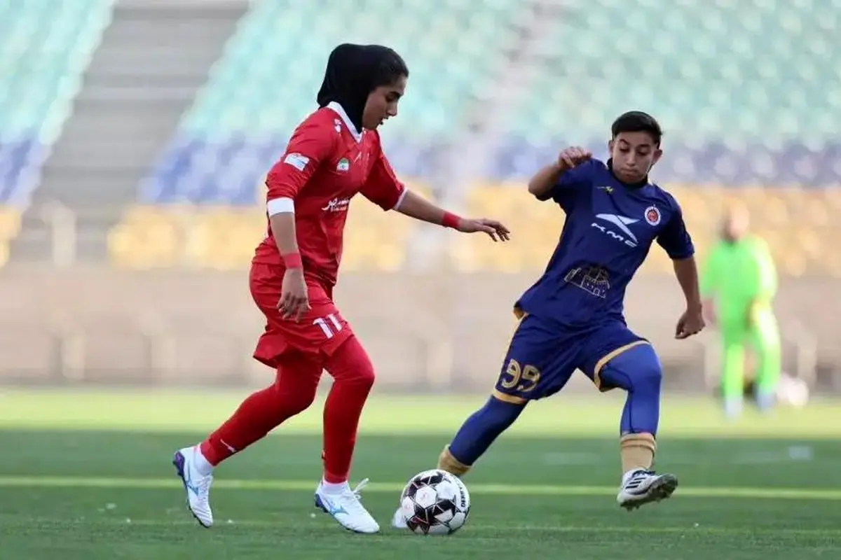 پاسخ مدافع پرسپولیس به اظهارات بازیکن خاتون