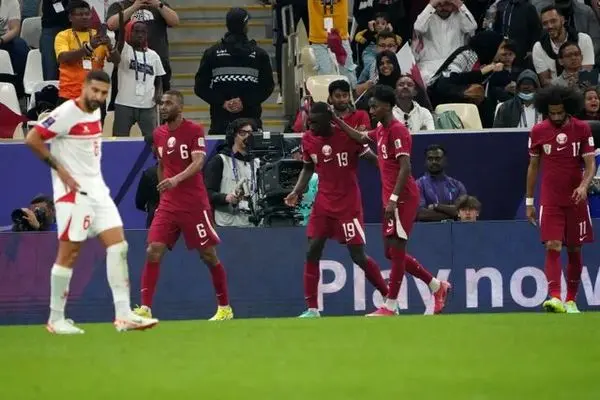 قطر ۳ - لبنان ۰؛ پیروزی میزبان در افتتاحیه