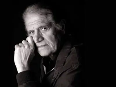 پیکر احمد پژمان به ایران می‌آید/خانه ابدی در لار