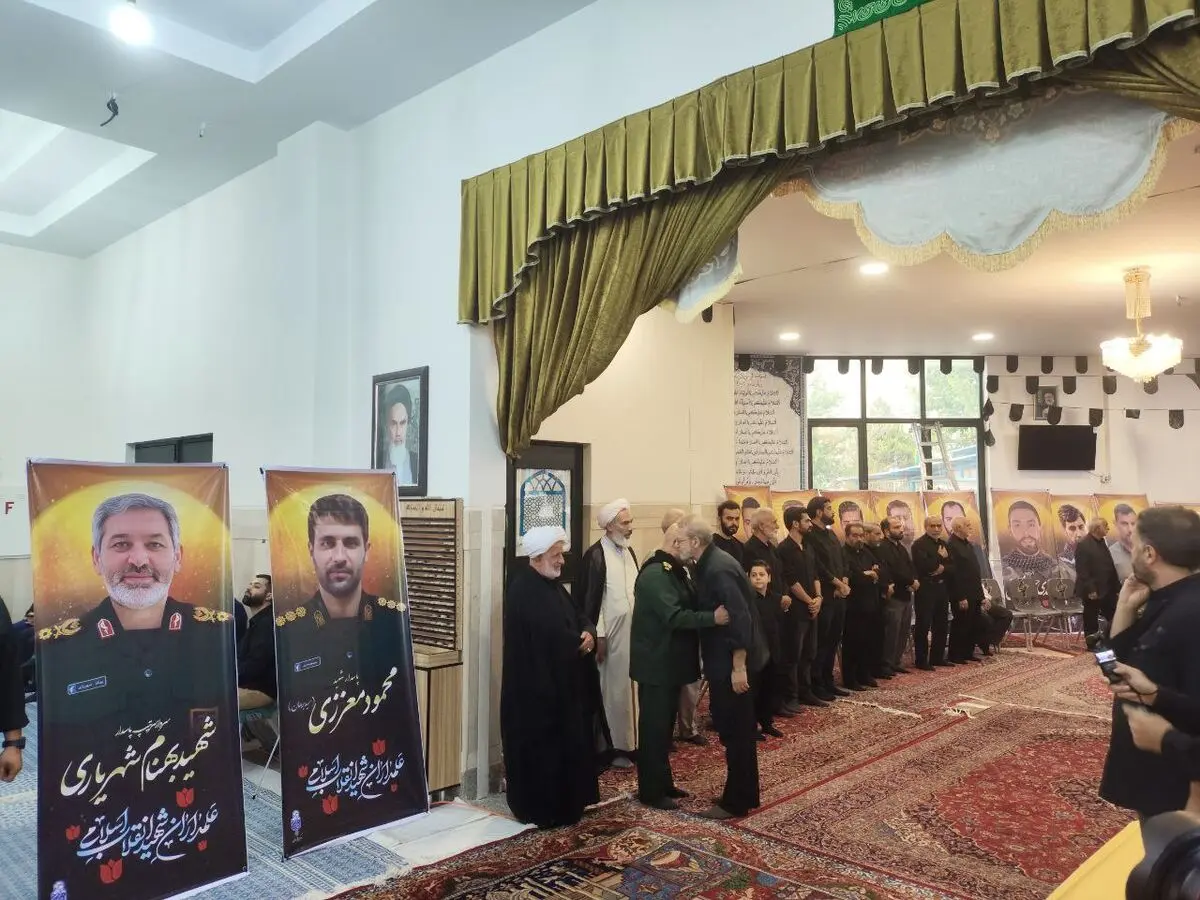 مراسم گرامیداشت شهدای نیروی قدس سپاه و جنگ تحمیلی ۱۲ روزه + تصاویر