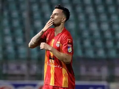 فولاد در اهواز صدرنشینی را از پرسپولیس گرفت