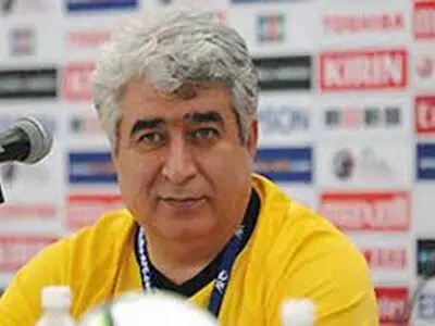 شمس: تعلل در تصویب اساسنامه فدراسیون فوتبال را درک نمی‌کنم 
