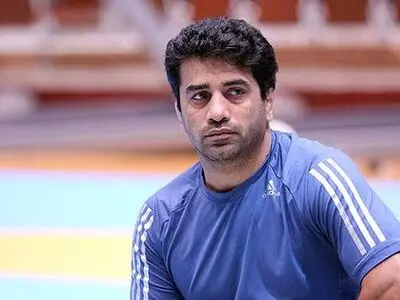 خادم مقابل مافیای کشتی ایستاد/ رسول ارزش کتک خوردن را دارد