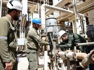 درخواست کارگران تعدیل شده فاز دوم پالایشگاه گاز ایلام برای بازگشت به کار