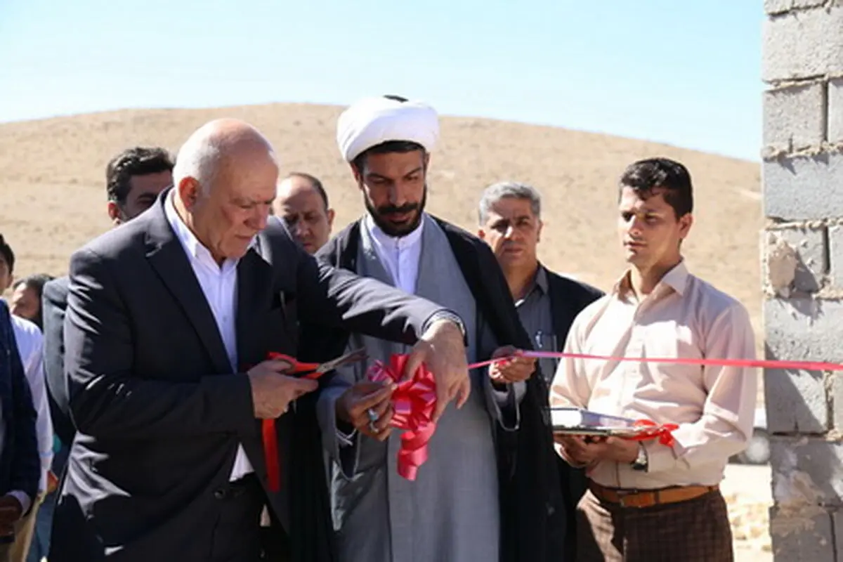  نیروگاه خورشیدی یکصد کیلوواتی شهر نیر به بهره برداری رسید 