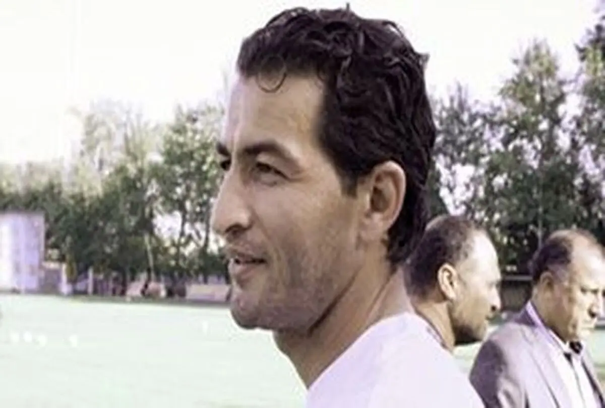 برومند: منصوریان باید همین برخورد را با نورافکن می‌کرد