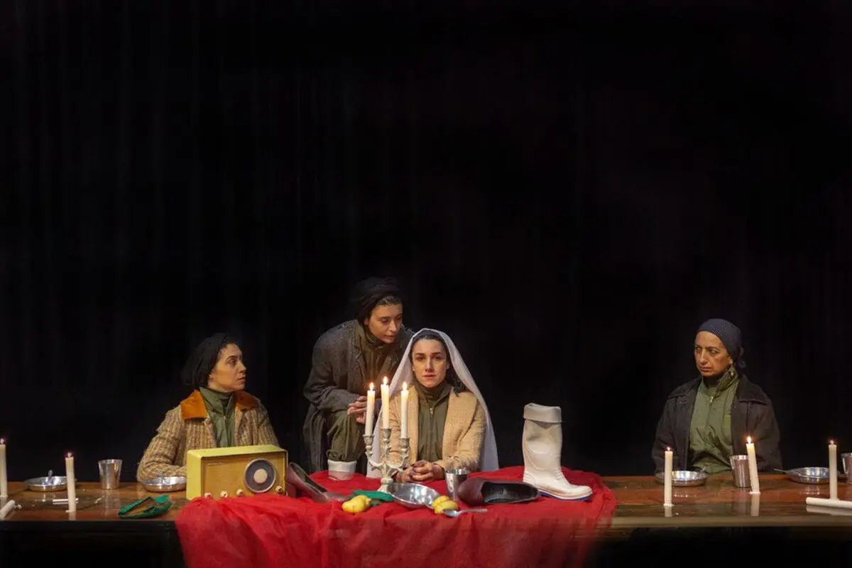 «می‌خواستم اسب باشم» چرم‌شیر در عمارت نوفل‌لوشاتو