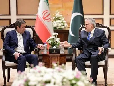 دیدار رئیس بانک مرکزی ایران، با معاون نخست‌وزیر پاکستان 