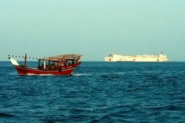 نجات جان ۲ صیاد در سواحل گناوه