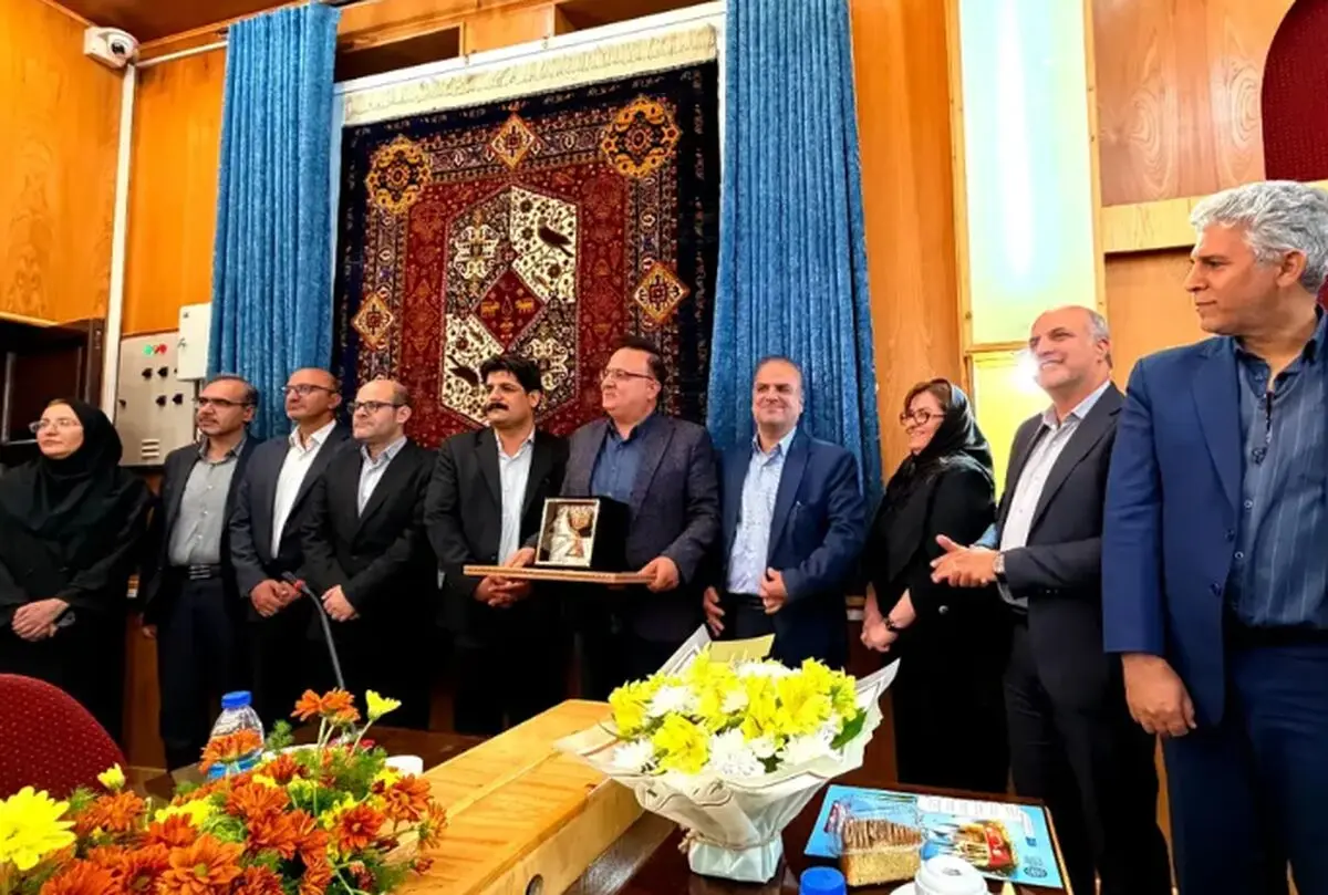 فرش چهارنقش شیراز رونمایی شد