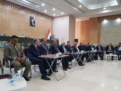 ظریف: ینبغی للعراق ان لا یعقد الآمال علی الاخرین فی مرحلة اعادة الاعمار ایضا