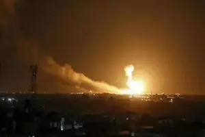 حمله ارتش متجاوز آمریکا به بندرعباس/ ۲ نفر مجروح شدند