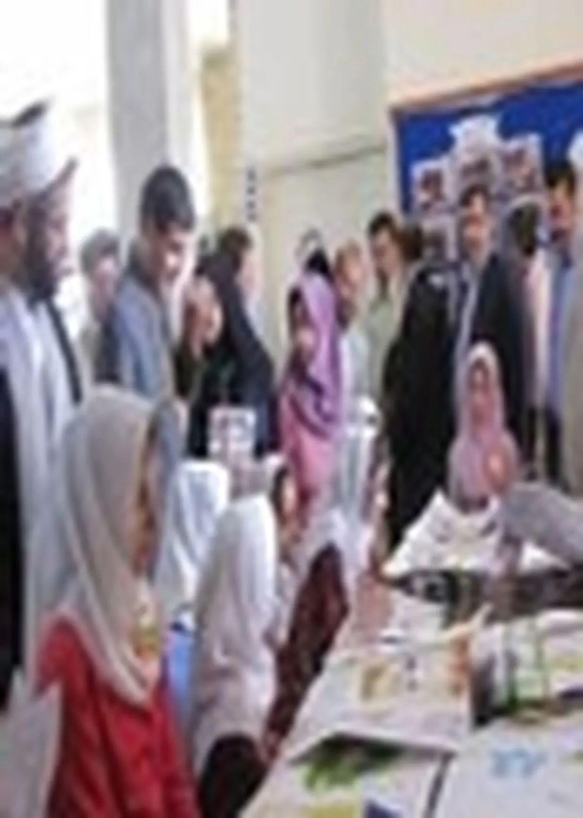 برگزاری نمایشگاه نقاشی مددجویان هنرمند کمیته امداد آبدانان