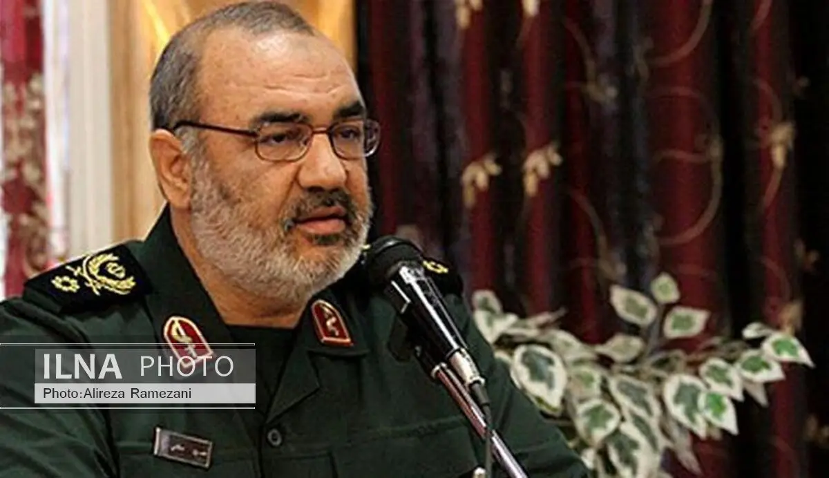 حرس الثورة یعمل الان فی مسار بناء قوة کبرى