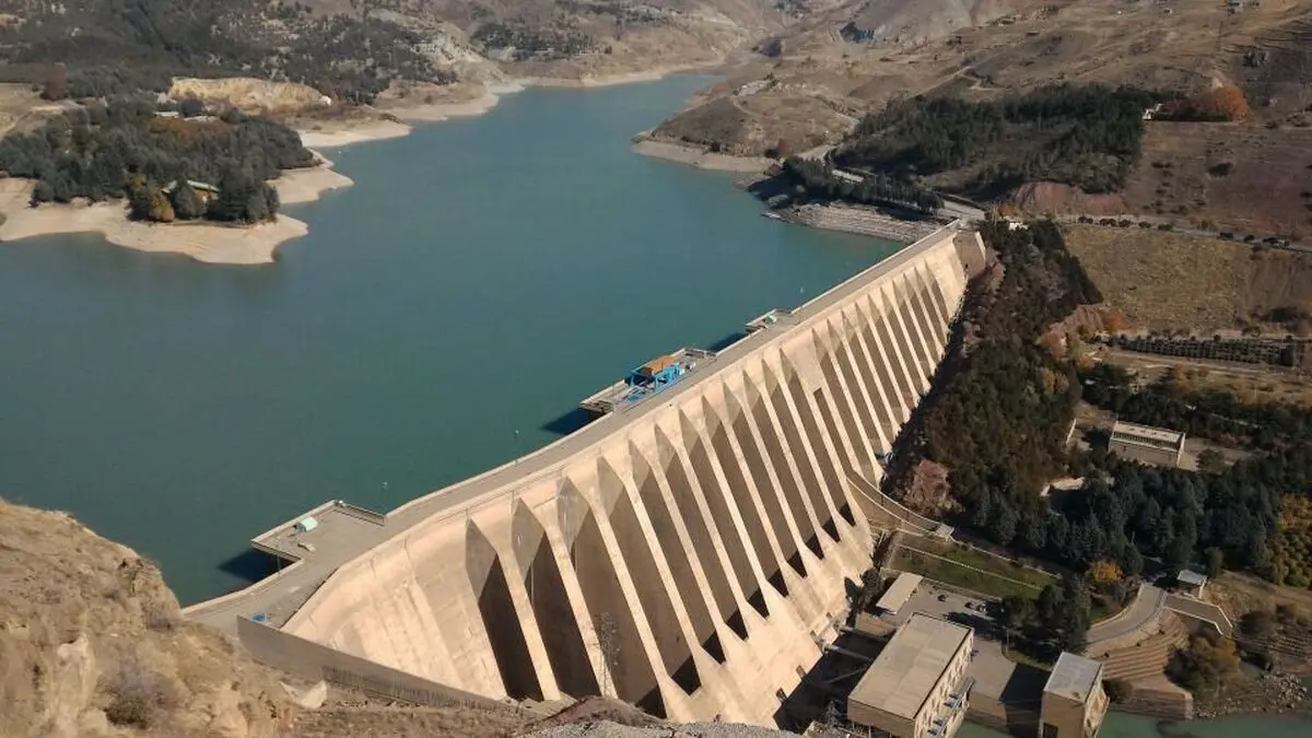 سیاست انقباضی آبی در تهران ادامه دارد/پیش‌بینی می‌کنیم در سال ۱۴۰۳ بارندگی زیادی نداشته باشیم


